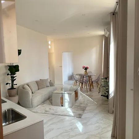 アパート 3P, 8 Min From Place Du Casino ボーソレイユ