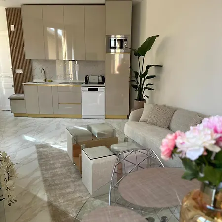 3P, 8 Min From Place Du Casino Apartment